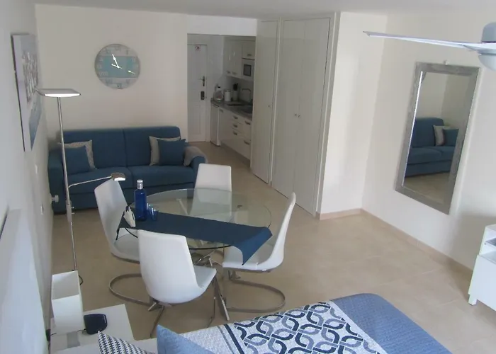 Cristianos Modern Appartement *