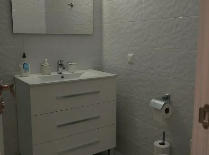 Cristianos Modern Apartman *